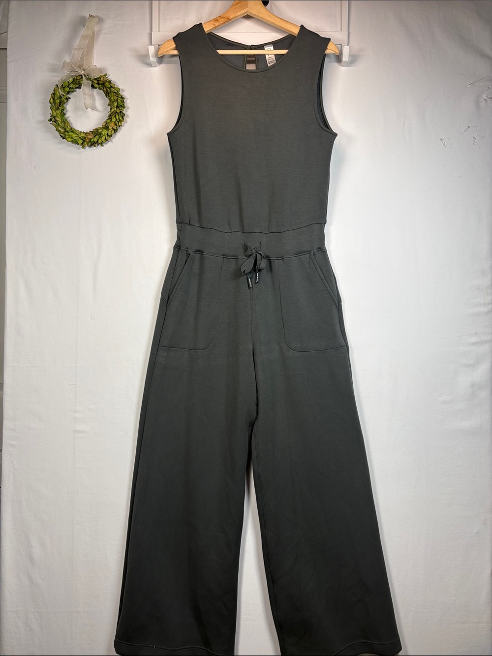 SPANX Sleeveless Wide Leg Pull On Jumpsuit size medium - Picture 2 of 8
